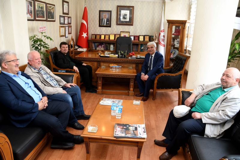 BAŞKAN DİNÇER, GÜVEN TAZELEYEN CEYLAN’A ZİYARETTE BULUNDU